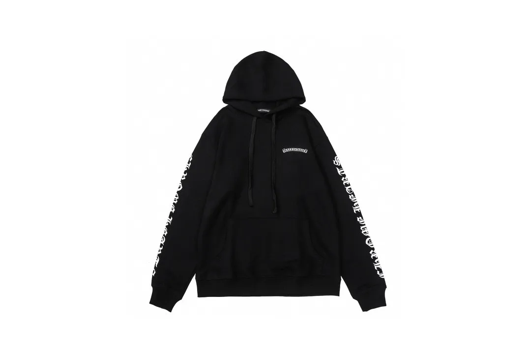 M16—P210 -Chrome Hearts/Chrome Hearts printed sweatshirt cardigan jacket -420 grams of high-density, high-quality wool, soft, delicate and skin-friendly, soft and silky to the touch, warm and skin-friendly -The hardware and zipper accessories are all customized and full of details -Colour: black -Size: S M L XL